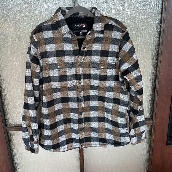 Canada Weather Gear Men's Sherpa Lined Buffalo Plaid Shirt Jacket size Medium. - Picture 4 of 10